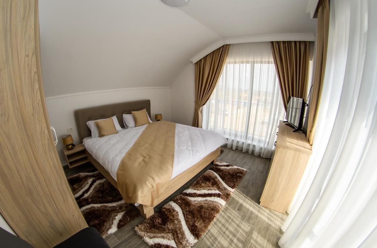 Apart Bun Oradea Exterior photo